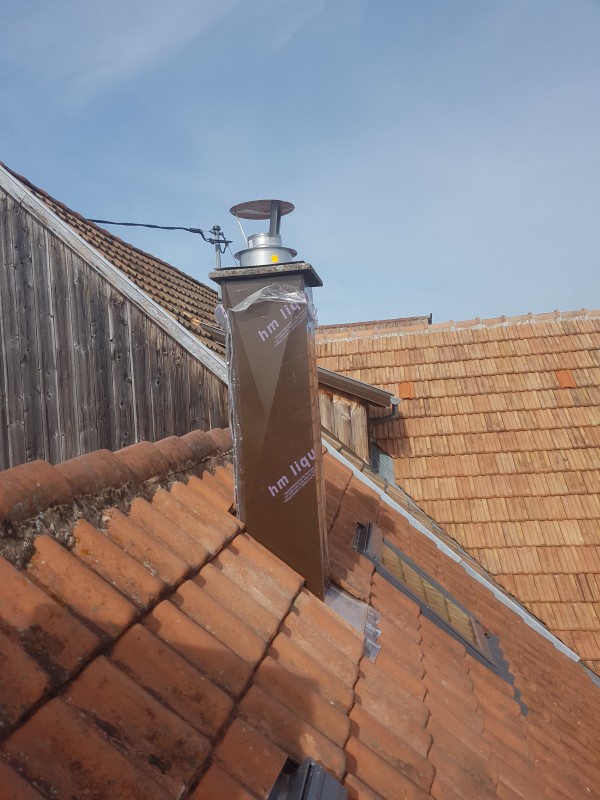 Remplacement des abergements de cheminée et création d'un habillage en aluminium brun à Mietesheim proche de Haguenau 